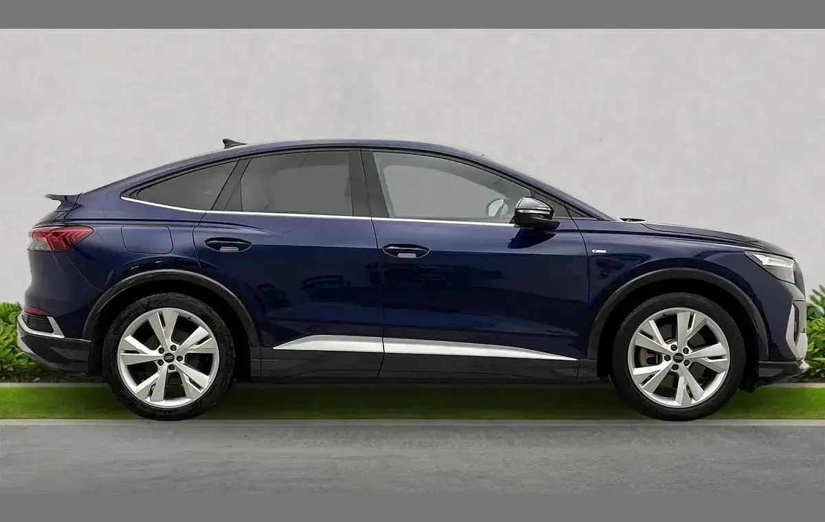 Used Audi Q4 e-tron S-Line 150 kW (204 HP) 2023 Blue SUV
