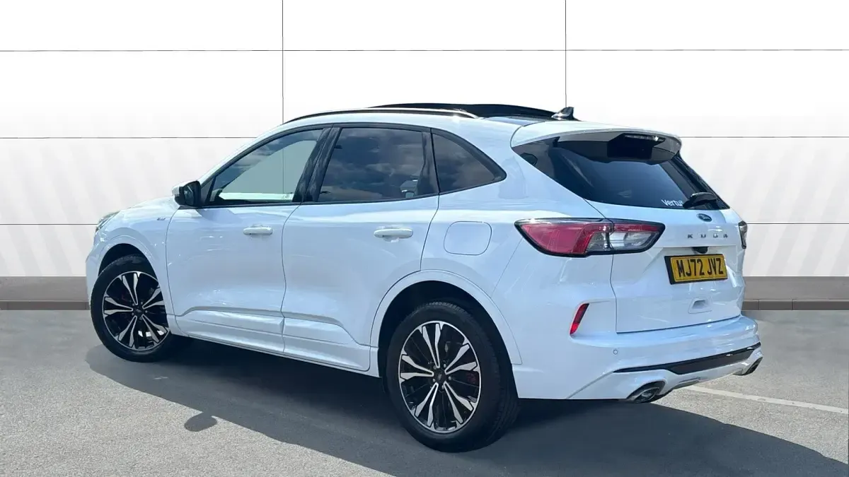 Begagnad Ford Kuga ST-Line X 225 HK (165 kW) 2022 Vit SUV