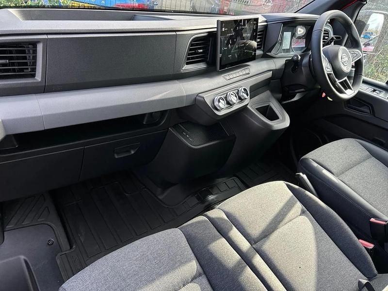 New Nissan Interstar S 150 HP (110 kW) 2026 Van