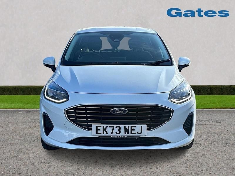 Used Ford Fiesta Titanium 125 HP (91 kW) 2023 White Hatchback