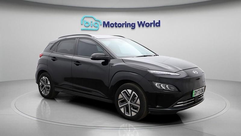 Black Used 2024 Hyundai Kona Premium SUV | £17,900 (Fair price) - Image 1/2
