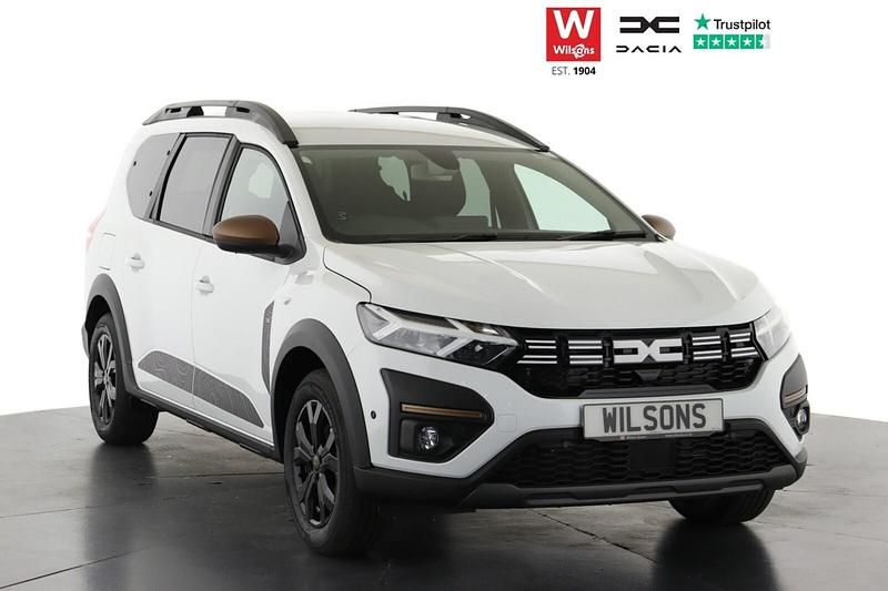 New 2025 Dacia Jogger Extreme MPV | £23,995 (Fair price) - Image 1/4