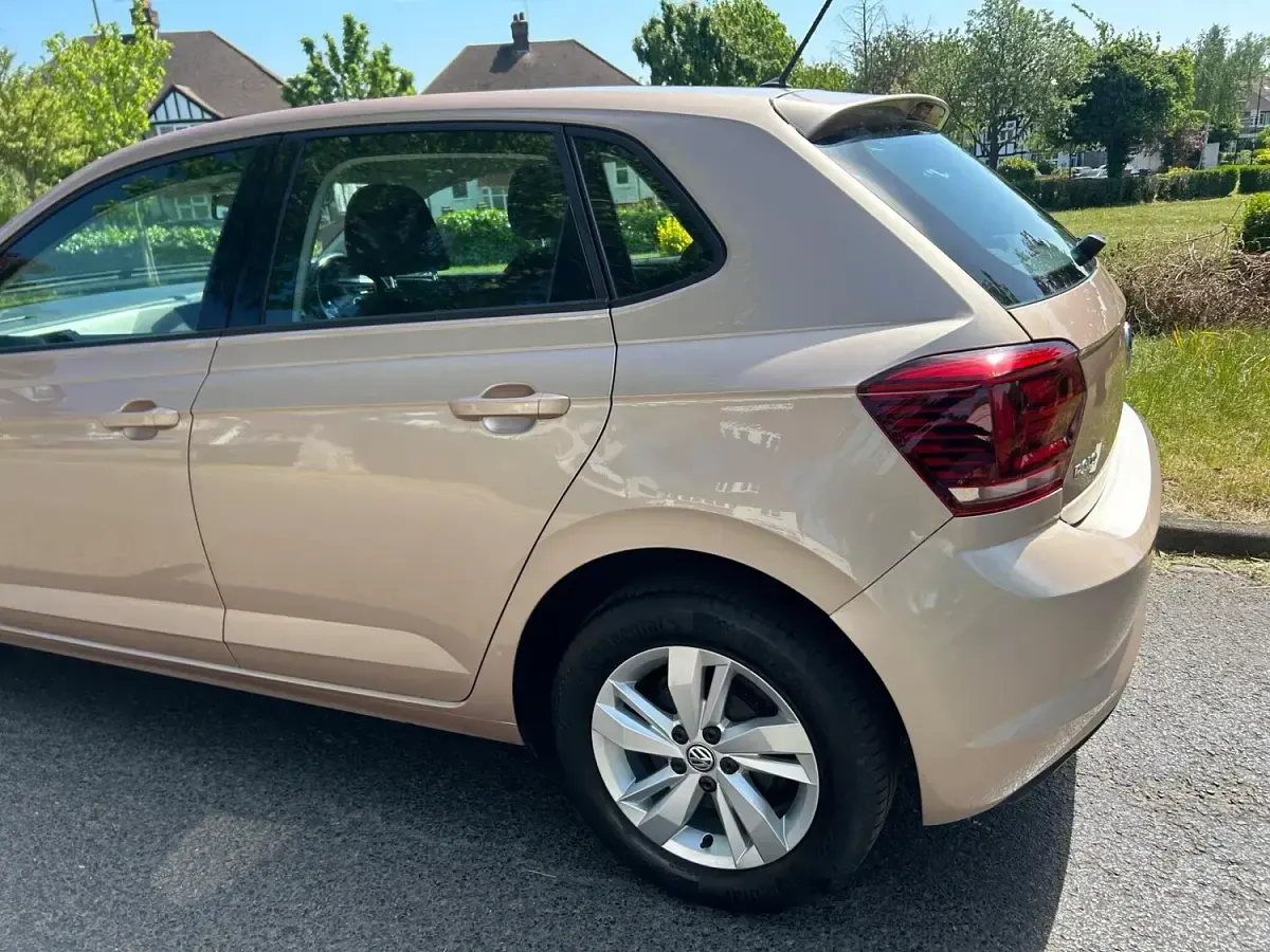 Used VW Polo SE 95 HP (69 kW) 2018 Beige Hatchback