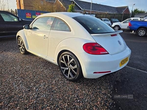 Used VW Beetle Design 160 HP (117 kW) 2015 White Hatchback