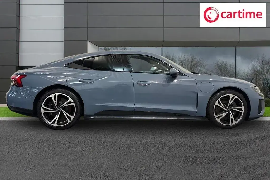 Used Audi e-tron GT quattro Design 389 kW (530 HP) 2022 Grey Sedan