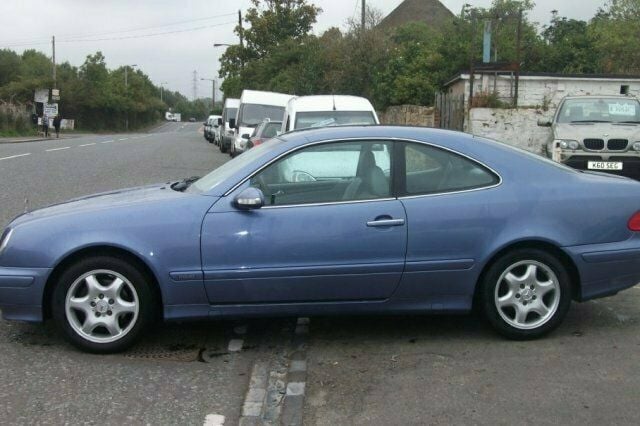 Used Mercedes CLK230 Avantgarde 197 HP (144 kW) 2002 Coupe