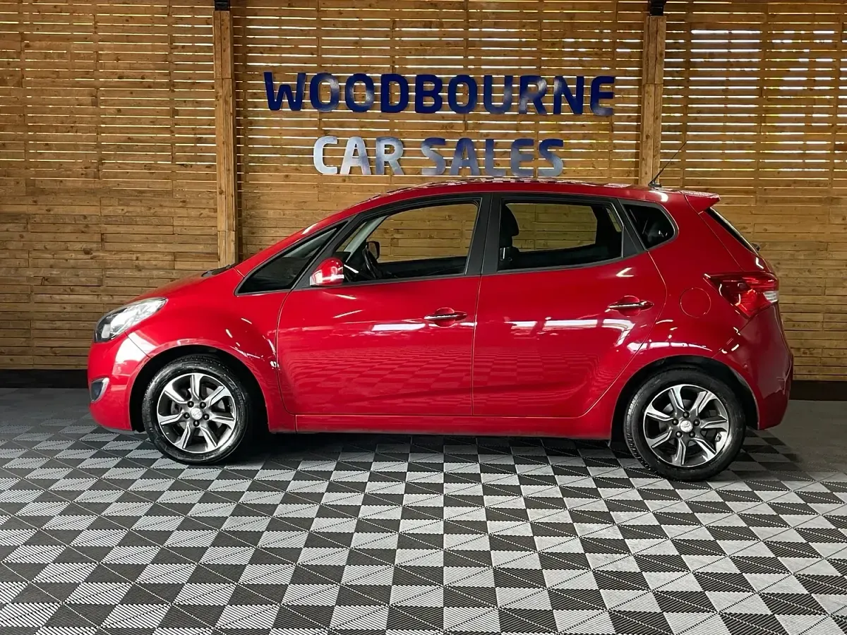Used Hyundai i20 SE 2018 Red MPV