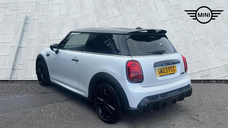 Used Mini Cooper Sport 136 HP (100 kW) 2023 White Hatchback