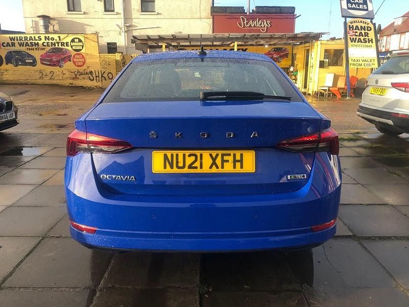 Used Skoda Octavia SE 2021 Blue Hatchback