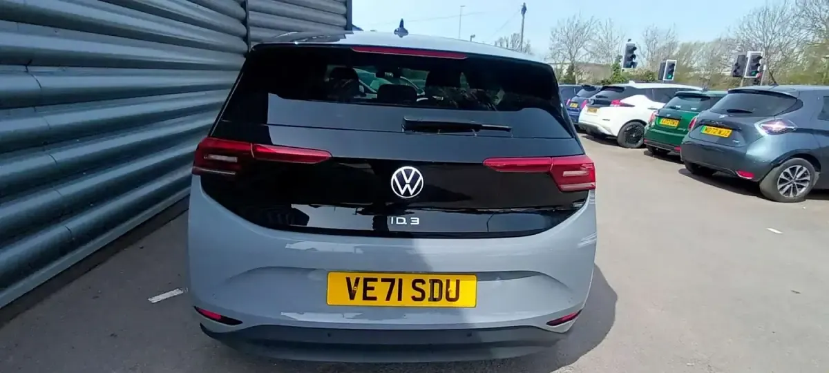 Usado VW ID.3 Family 150 kW (204 CV) 2022 Gris Utilitario