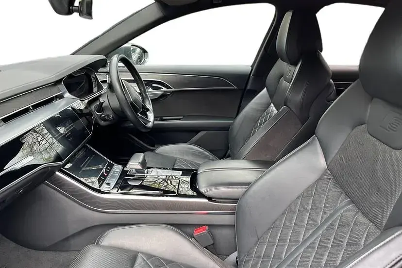 Usado Audi A8 S-Line 286 CV (210 kW) 2019 Gris Berlina