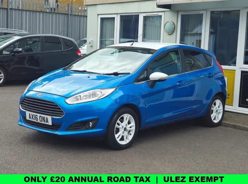 Used Ford Fiesta Zetec 2016 Blue Hatchback