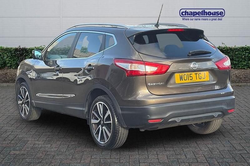 Used Nissan Qashqai Tekna 115 HP (84 kW) 2015 SUV