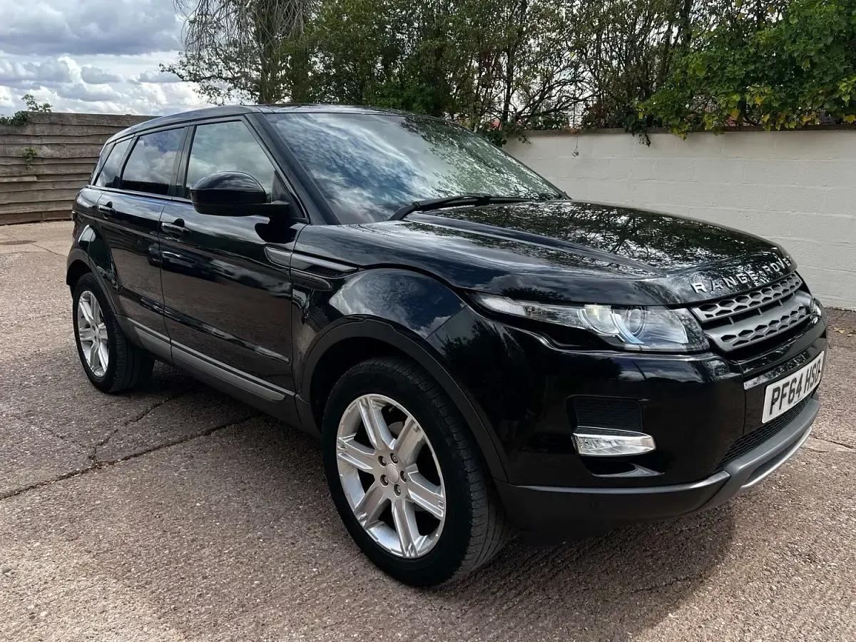 Used Land Rover Range Rover evoque Pure 150 HP (110 kW) 2015 Black Estate