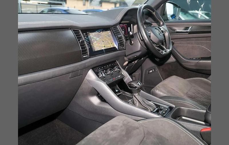 Used Skoda Kodiaq SportLine 196 HP (144 kW) 2024 Graphite grey metallic SUV