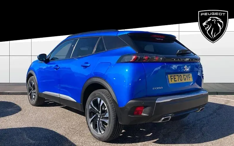 Gebraucht Peugeot 2008 Allure Premium 131 PS (96 kW) 2022 SUV