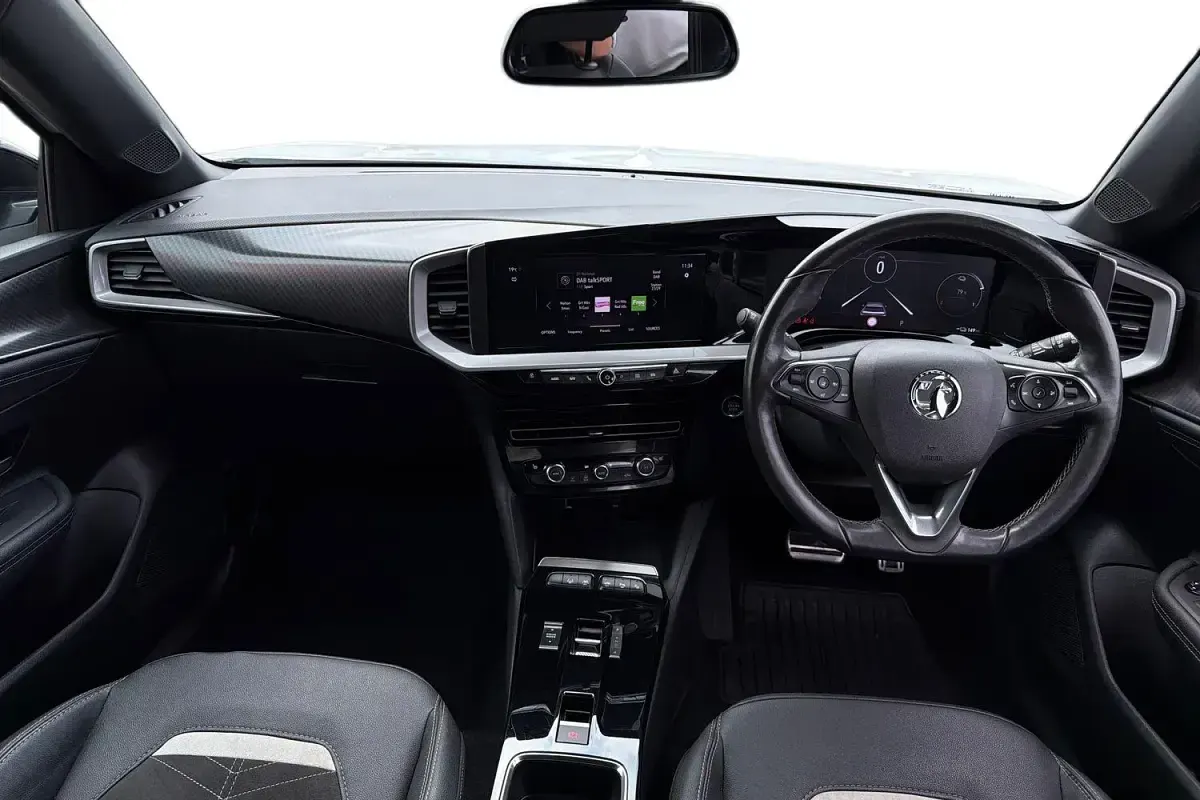 Used Vauxhall Mokka Ultimate 100 kW (136 HP) 2023 White SUV