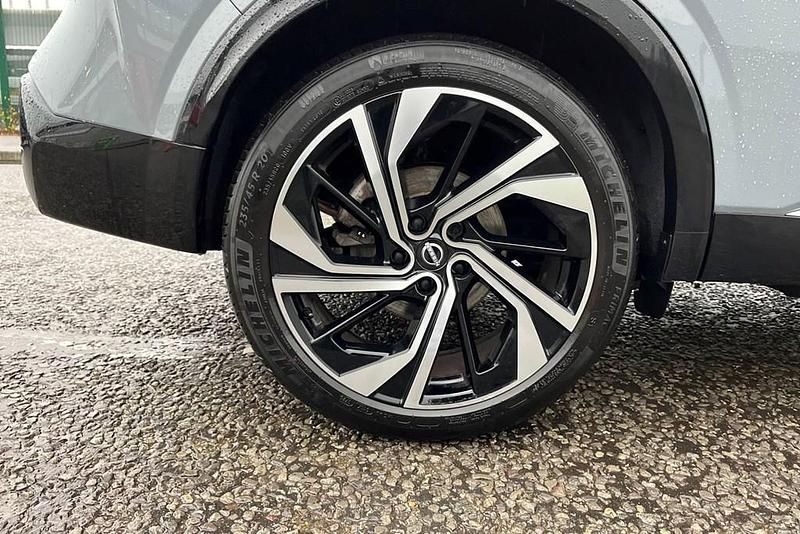 Used Nissan Qashqai Tekna+ 156 HP (114 kW) 2025 Grey SUV