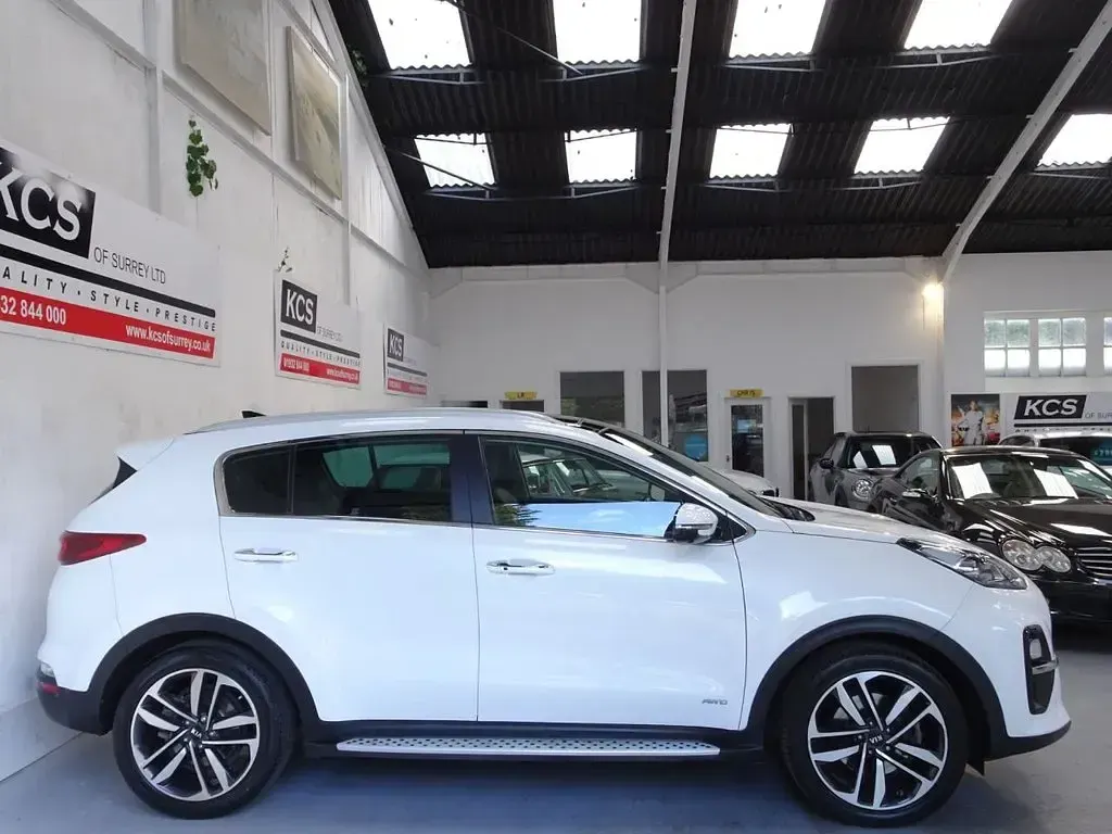 Used Kia Sportage 177 HP (130 kW) 2020 White SUV