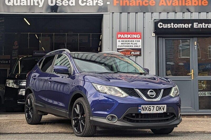 Blue Used 2017 Nissan Qashqai Tekna SUV | £6,990 (Fair price) - Image 1/1