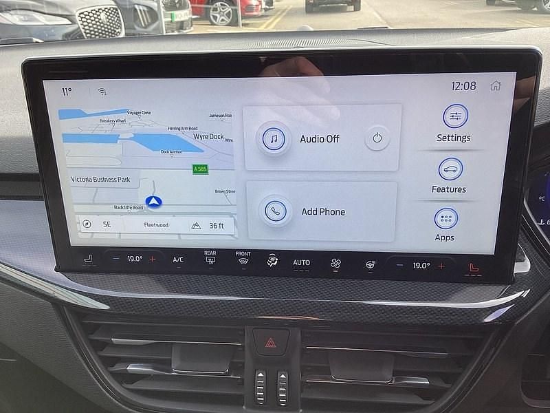 Used Ford Focus ST-Line 125 HP (91 kW) 2022 Red Estate