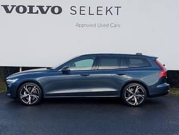 Ny Volvo V60 Plus 197 HK (144 kW) 2025 Blå Kombi