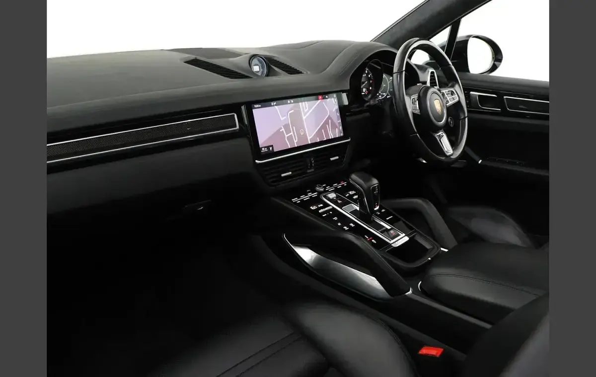 Used Porsche Cayenne 670 HP (492 kW) 2020 Silver SUV