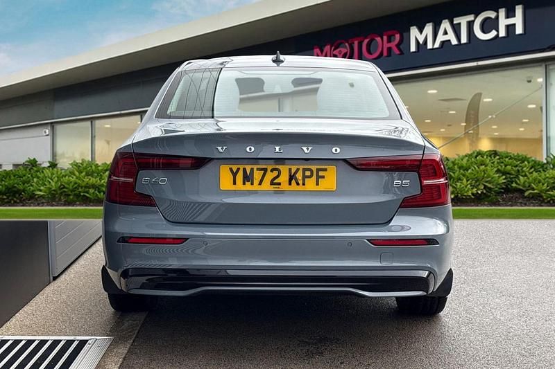 Used Volvo S60 Ultimate 250 HP (183 kW) 2023 Grey Sedan