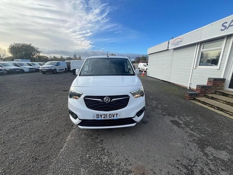 Used Vauxhall Combo Sportive 100 HP (73 kW) 2021 White Van