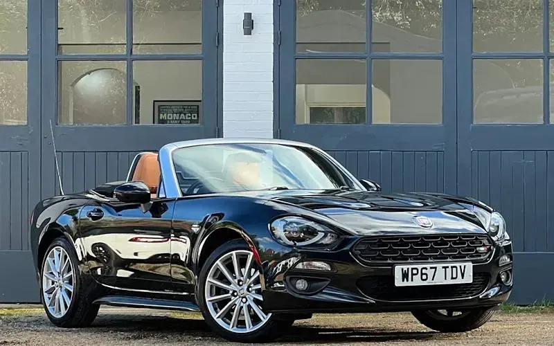 Used Fiat 124 Spider Lusso Plus 140 HP (102 kW) 2017 Cabriolet