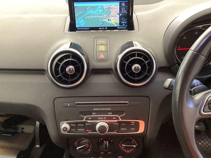Usado Audi A1 Sport 116 HP (85 kW) 2018 Cinzento Citadino