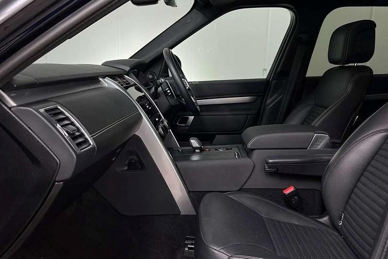 Used Land Rover Discovery 5 SE Dynamic 296 HP (217 kW) 2023 Blue SUV