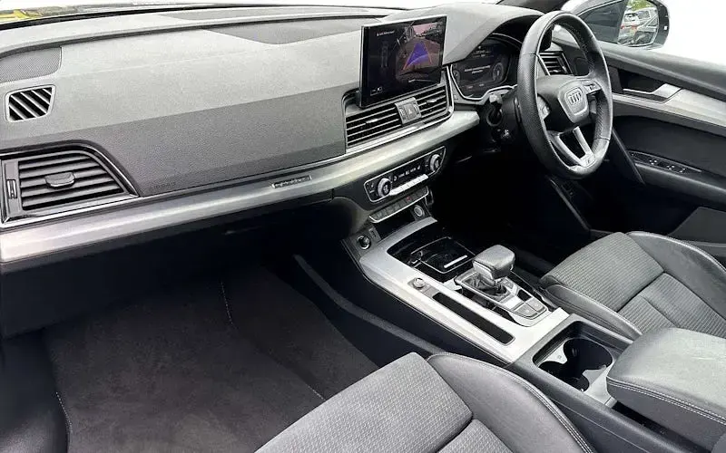 Used Audi Q5 S-Line 204 HP (150 kW) 2024 SUV