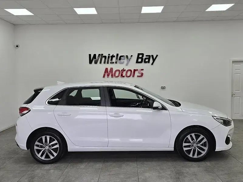 Used Hyundai i30 SE 2018 White Hatchback