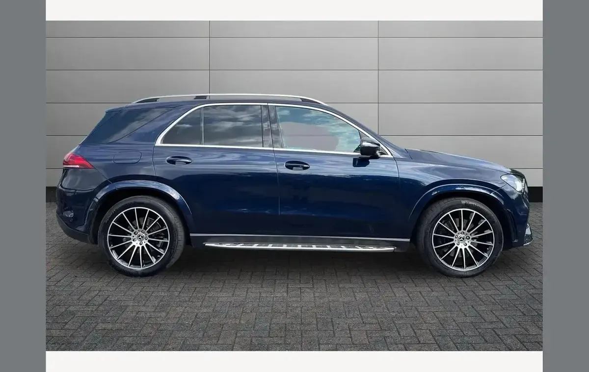 Used Mercedes GLE400 AMG line 325 HP (239 kW) 2022 Blue SUV