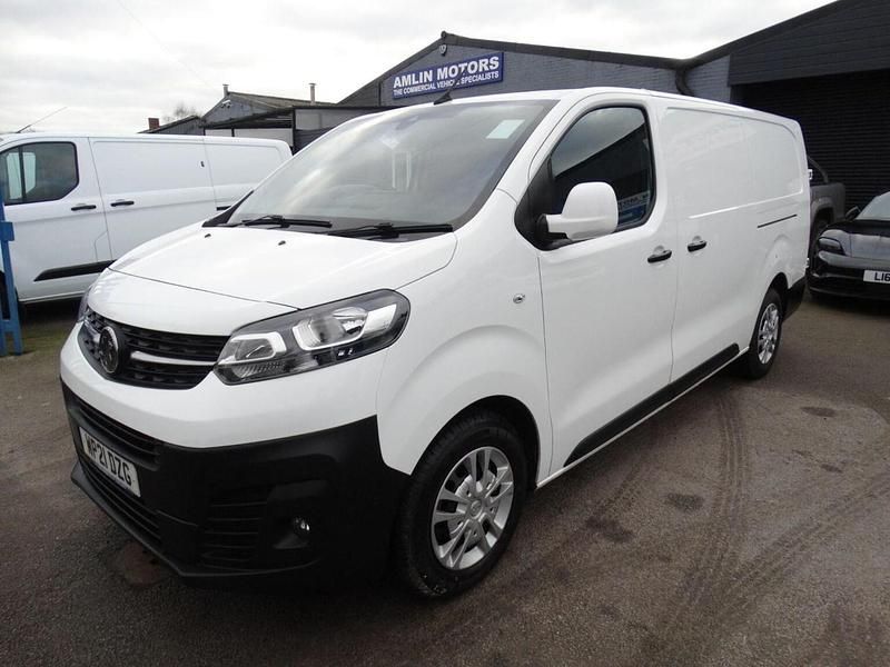 Used Vauxhall Vivaro S 2021 White MPV