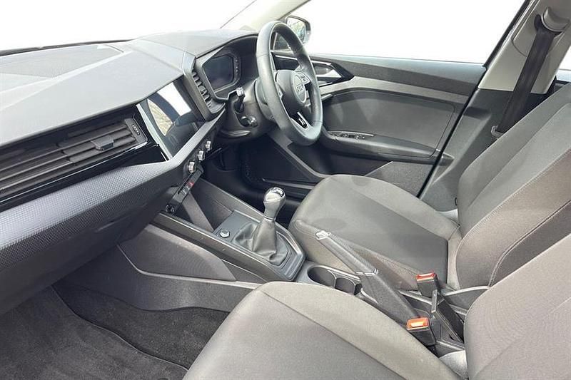 Used Audi A1 Design 95 HP (69 kW) 2023 Grey SUV