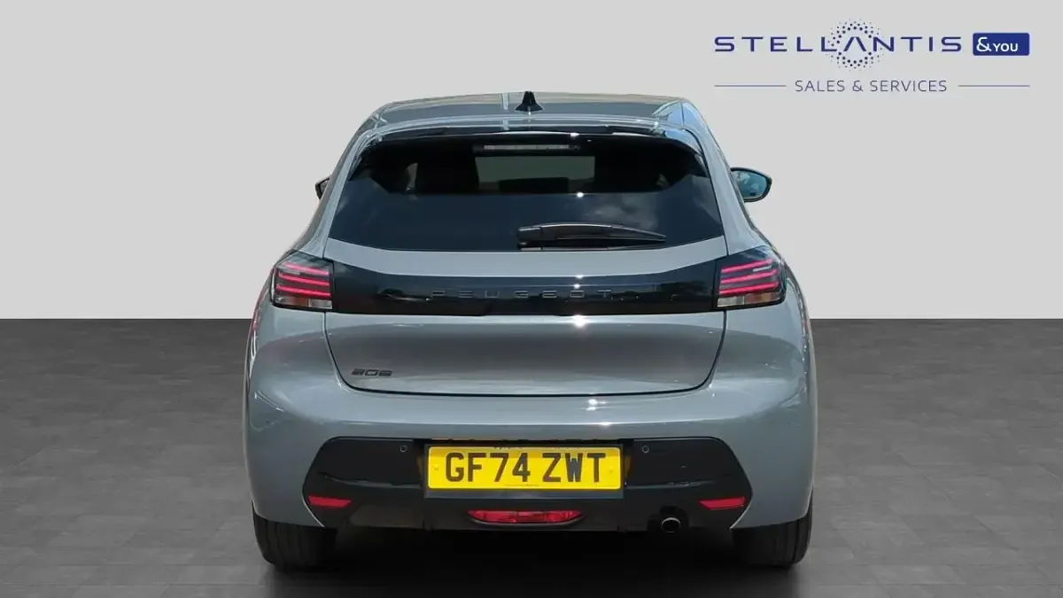 Used Peugeot 208 Allure 99 HP (72 kW) 2024 Grey Hatchback