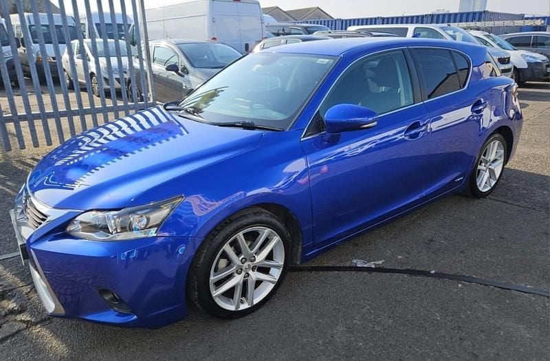 Used Lexus CT200h 2015 Blue Hatchback