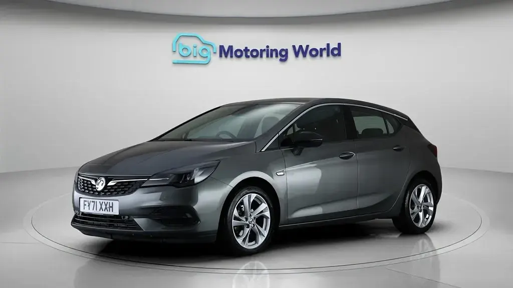 Second-hand Vauxhall Astra Elite 145 CP (106 kW) 2021 Gri Hatchback