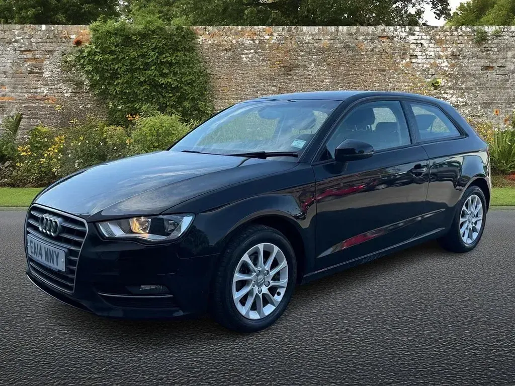 Used Audi A3 Performance 140 HP (102 kW) 2014 Black Hatchback