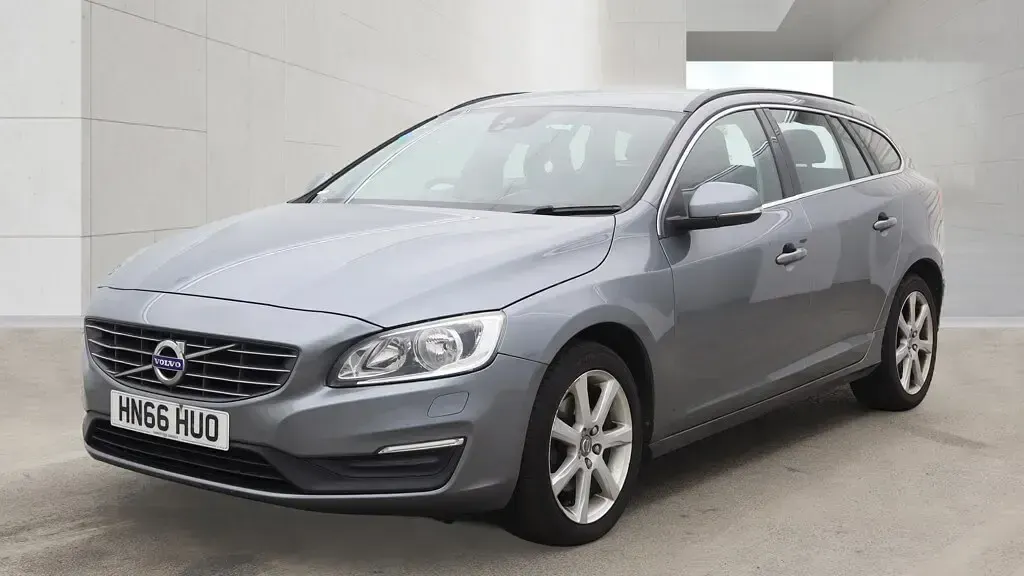 Used Volvo V60 SE 190 HP (139 kW) 2017 Grey Estate