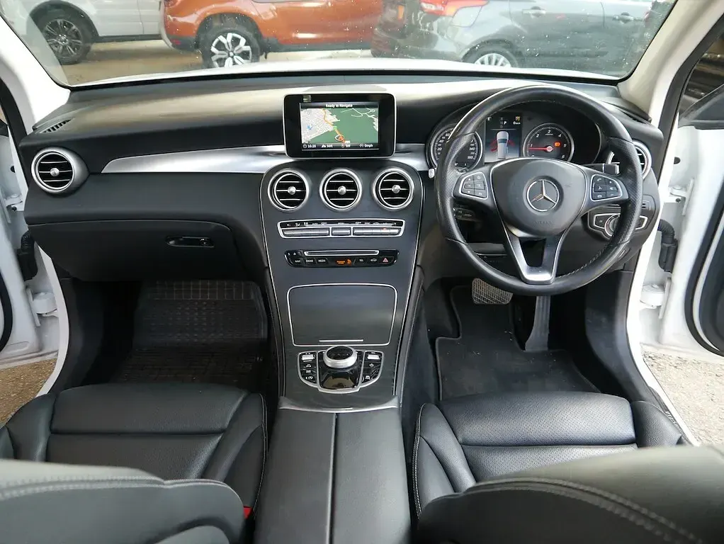 Used Mercedes GLC220 Premium 2018 White SUV