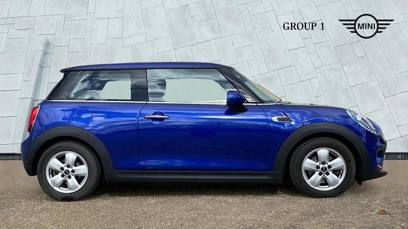 Used Mini ONE Hatch 101 HP (74 kW) 2018 Blue Hatchback