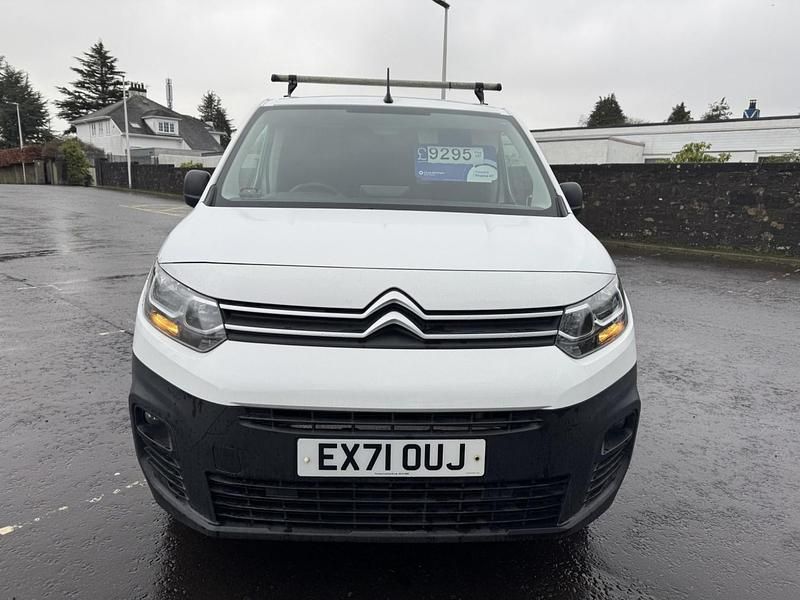 Used Citroën Berlingo 75 HP (55 kW) 2021 White MPV