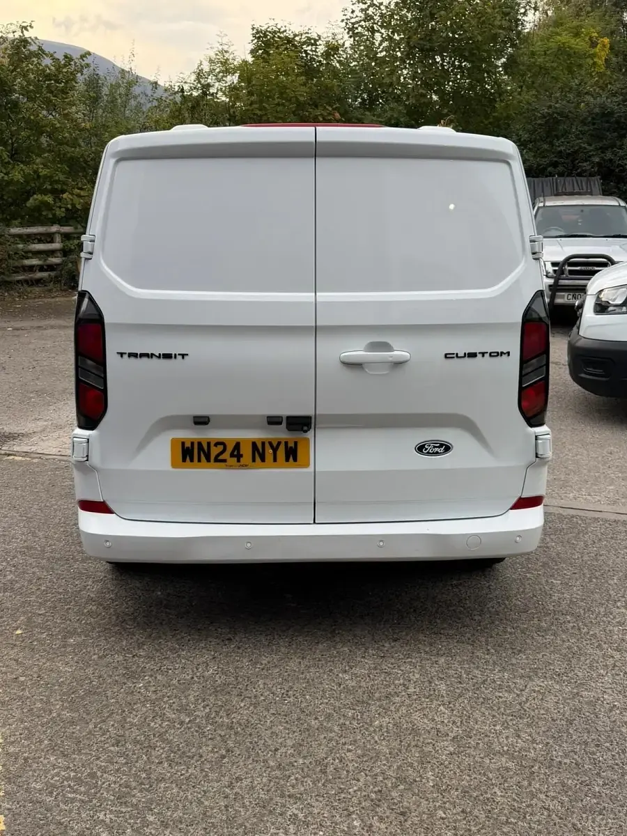 Used Ford Transit Custom Limited 2024 White Van