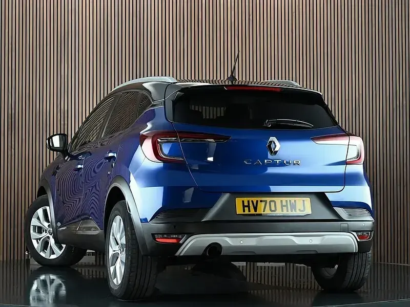 Used Renault Captur Iconic 95 HP (69 kW) 2020 Blue SUV