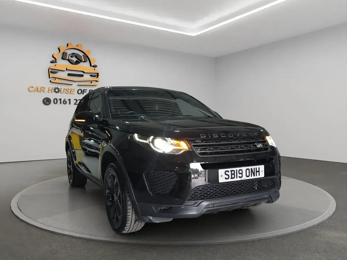 Used Land Rover Discovery 5 Landmark 2019 Black SUV