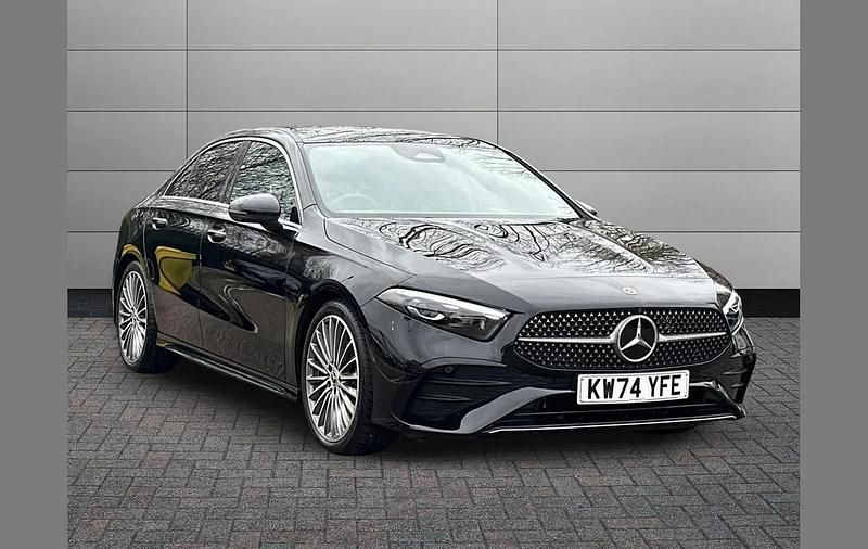 Used Mercedes A200 AMG Line Premium Plus 161 HP (118 kW) 2025 Black Sedan