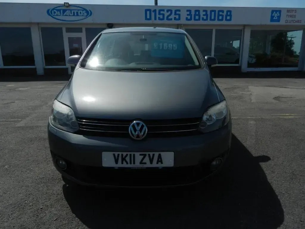 Used VW Golf VI SE 105 HP (77 kW) 2011 Grey Hatchback